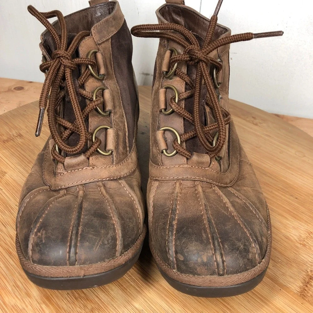 UGG pre owned